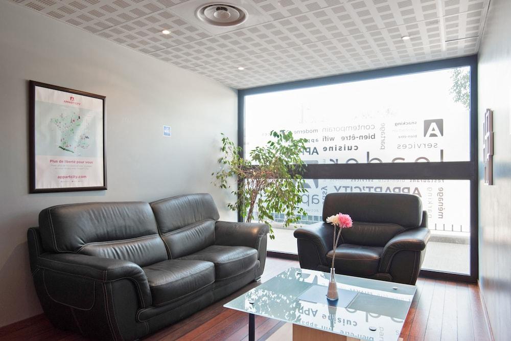 Aparthotel Appart'city Classic Nîmes